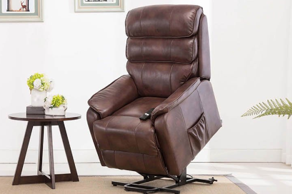 3 Big Reasons to Buy a Rise Recliner: Accessible for All