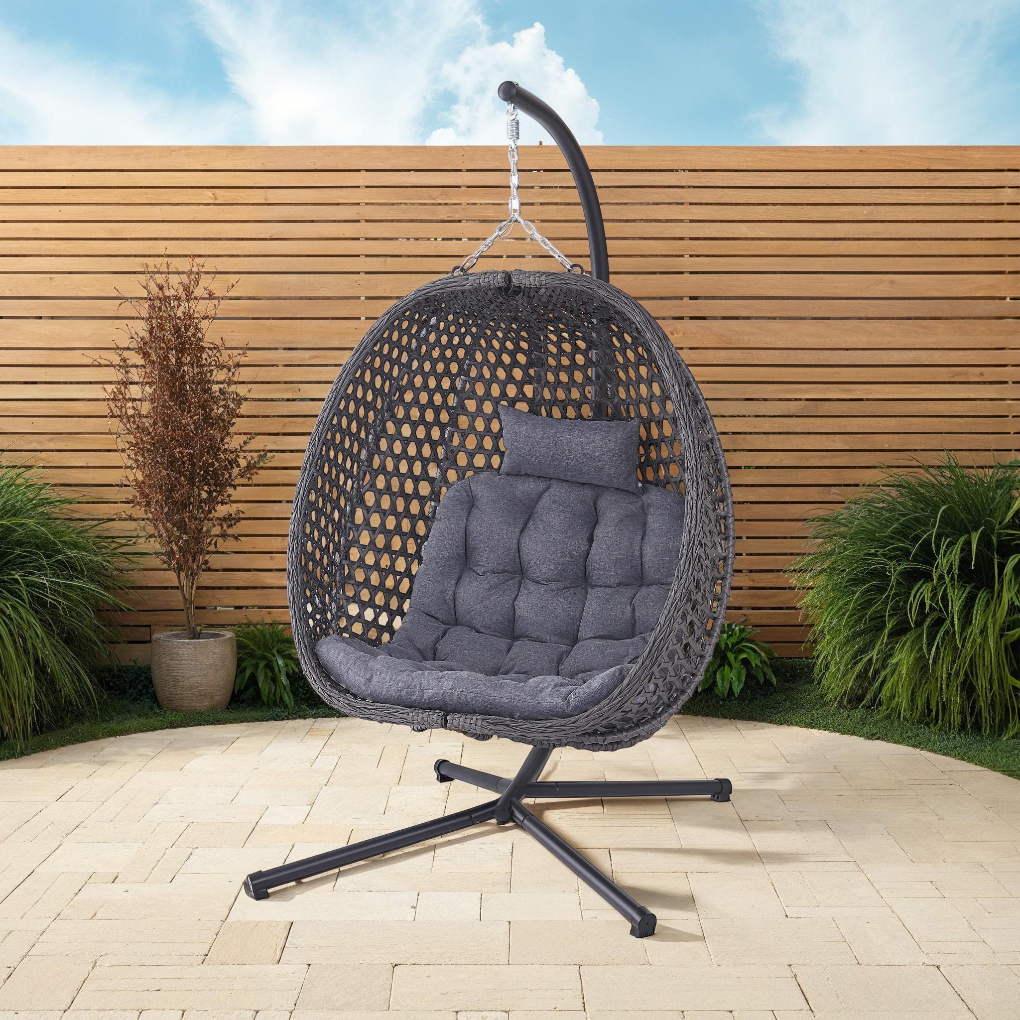  5 Benefits of a Garden Egg Chair 