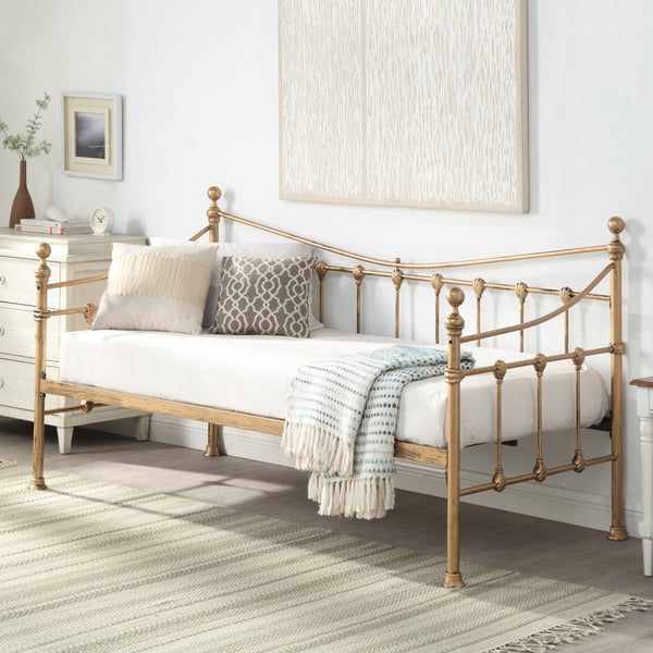 6 Benefits of Buying a Daybed